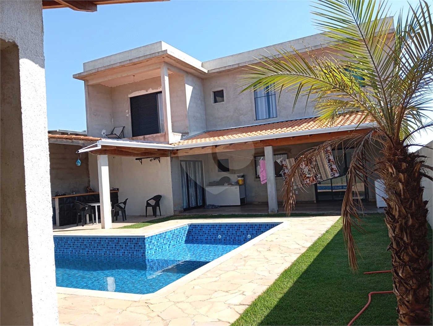 Casa à venda com 4 quartos, sendo 2 suítes,  em Guaxinduva, Atibaia, SP