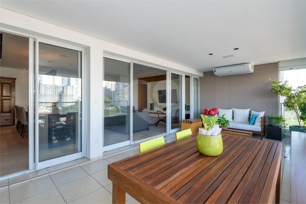 Apartamento à venda com 2 suítes em Brooklin, São Paulo, SP