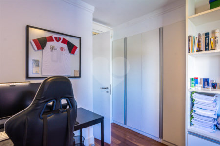Apartamento à venda com 3 suítes em Granja Julieta, São Paulo, SP