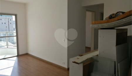 Apartamento à venda com 2 quartos, sendo 1 suíte,  em Cambuci, São Paulo, SP