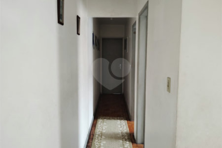 Sobrado à venda com 3 quartos, sendo 1 suíte, em Parque Fongaro, São Paulo, SP