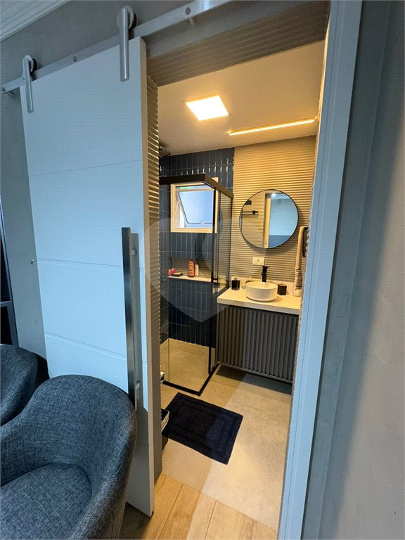Casa à venda com 3 quartos, sendo 1 suíte, no condomínio Residencial Vegas, São Paulo - SP