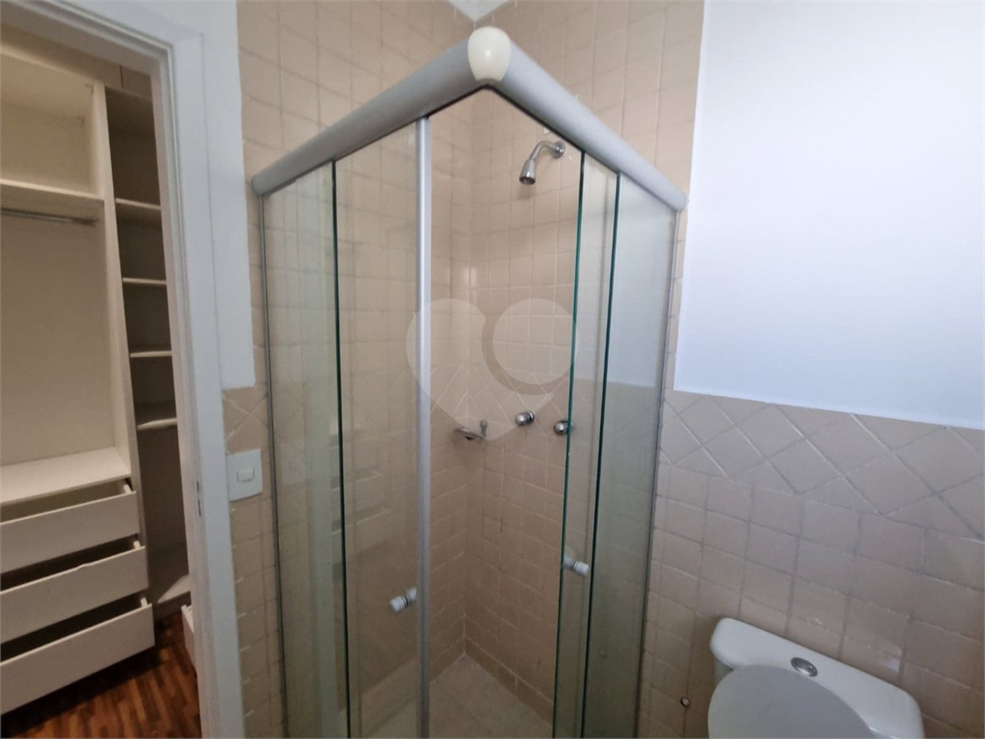 Sobrado à venda com 3 quartos, sendo 1 suíte,  em Jardim Belizário, Cotia, SP