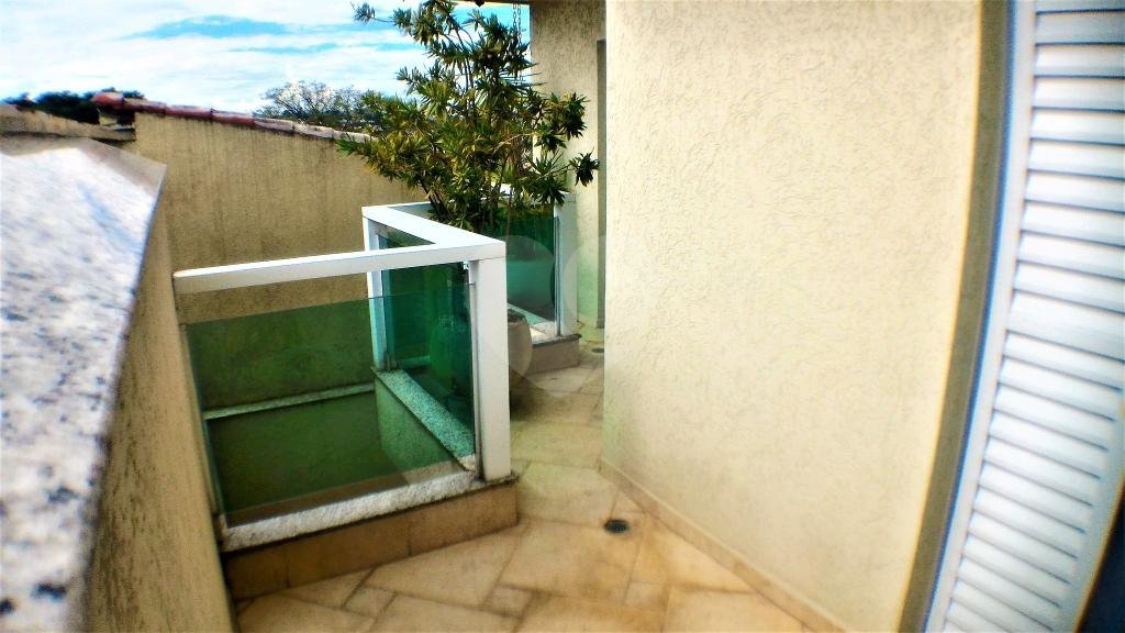 Casa à venda com 5 suítes no condomínio Travessa Tenente Ariston de Oliveira,4, São Paulo - SP