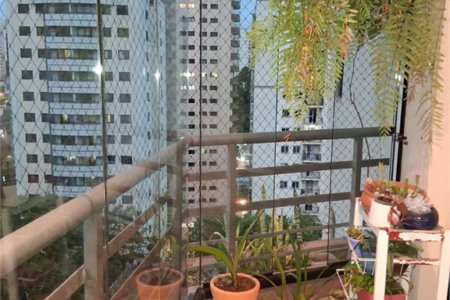 Apartamento à venda com 4 quartos, sendo 1 suíte,  em Vila Andrade, São Paulo, SP