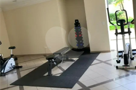 Apartamento à venda com 3 quartos, sendo 1 suíte,  em Alto da Boa Vista, São Paulo, SP