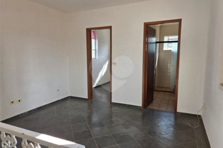 Casa à venda com 3 quartos, sendo 2 suítes, em Vila Helena, Atibaia, SP