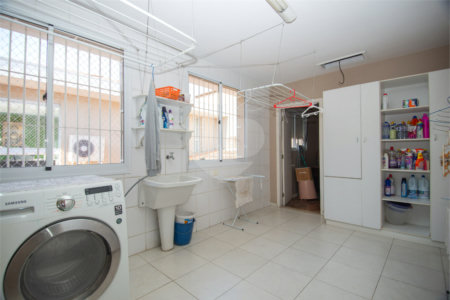 Sobrado à venda com 4 quartos, sendo 1 suíte, em Brooklin, São Paulo, SP