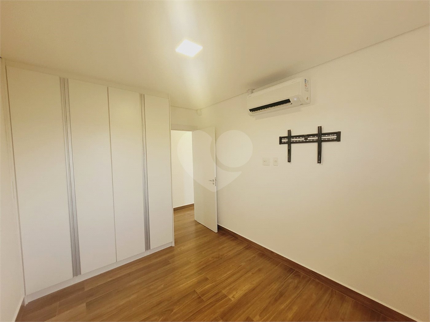 Apartamento à venda com 2 quartos em Jardins do Império, Indaiatuba, SP