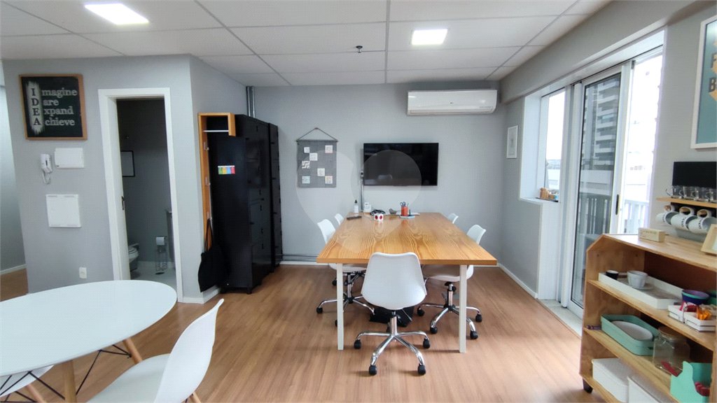 Sala à venda em Alto da Boa Vista, São Paulo, SP