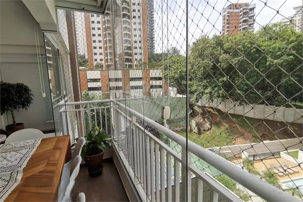 Apartamento à venda com 3 quartos, sendo 1 suíte, em Vila Suzana, São Paulo, SP