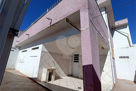 Casa à venda ou para alugar com 3 quartos, sendo 1 suíte, no Centro, Itapetininga, SP