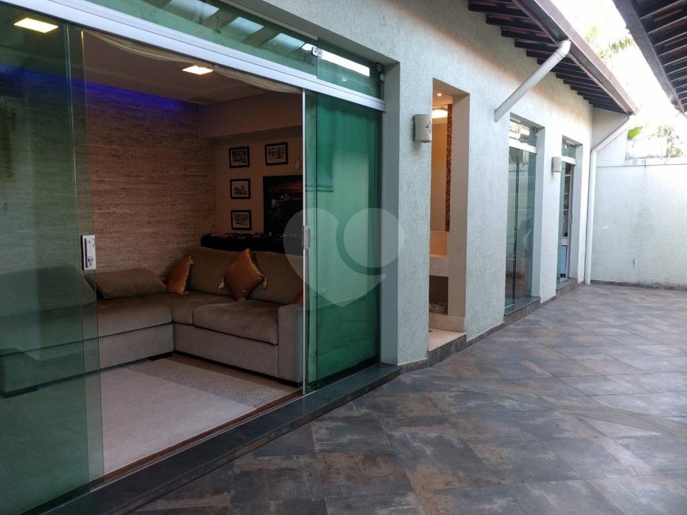 Sobrado à venda ou para alugar com 5 quartos, sendo 3 suítes, em Jardim Marajoara, São Paulo, SP