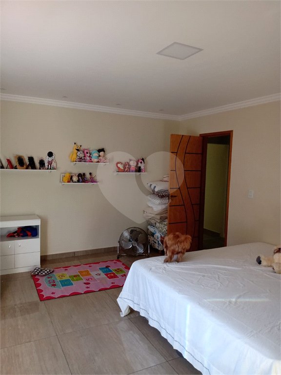 Casa à venda com 4 quartos, sendo 1 suíte, no condomínio Monte Líbano, Rio de Janeiro - RJ