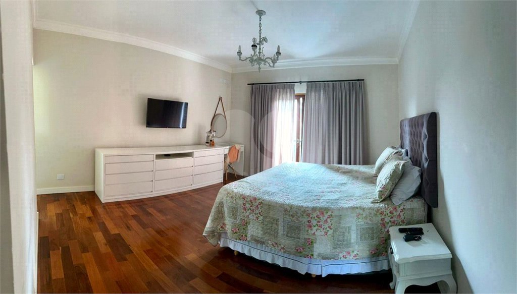 Casa à venda com 4 suítes no condomínio Gleba II, Mairiporã - SP