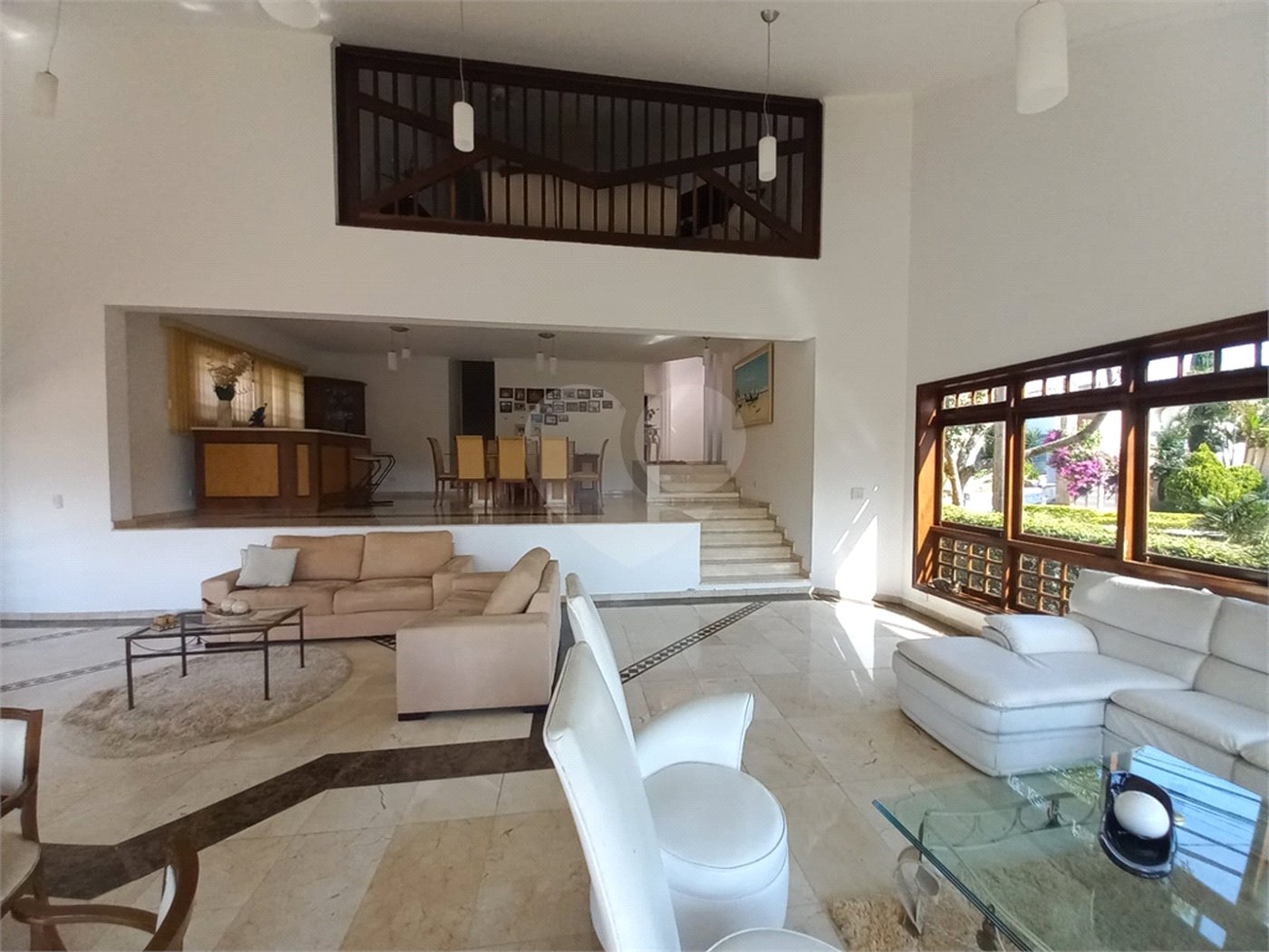 Casa à venda com 4 suítes no condomínio Aruã, Mogi das Cruzes - SP