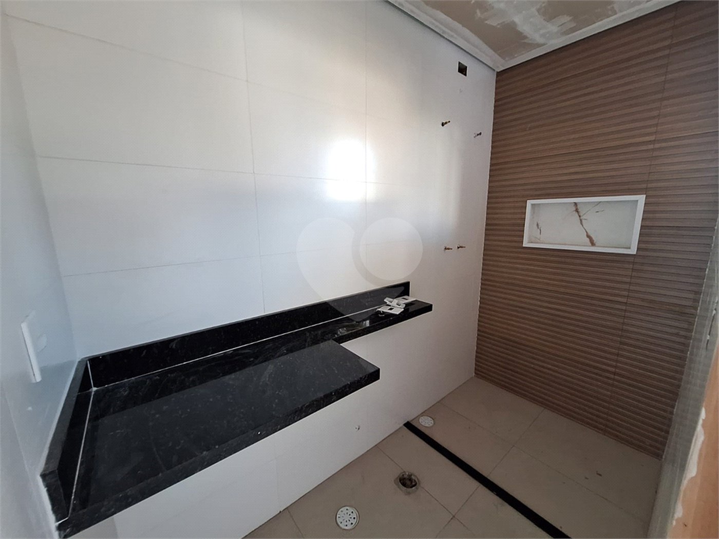 Sobrado à venda com 3 quartos, sendo 1 suíte, em Vila do Castelo, São Paulo, SP