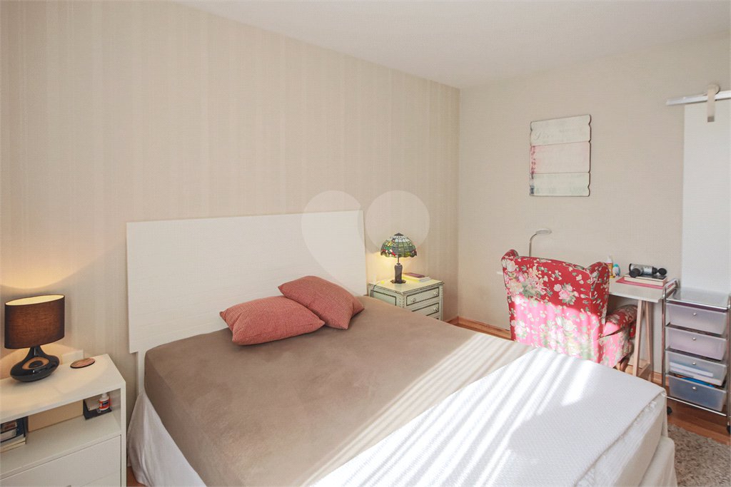Apartamento à venda com 3 quartos, sendo 1 suíte, em Brooklin, São Paulo, SP