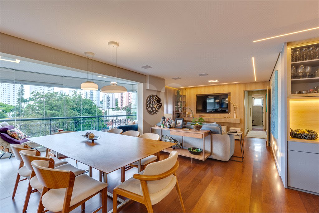 Apartamento à venda com 3 quartos, sendo 2 suítes, em Jardim Marajoara, São Paulo, SP