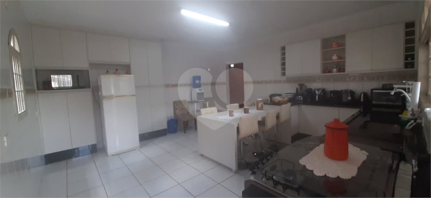 Casa à venda com 3 quartos, sendo 2 suítes, em São Vicente, Mairiporã, SP