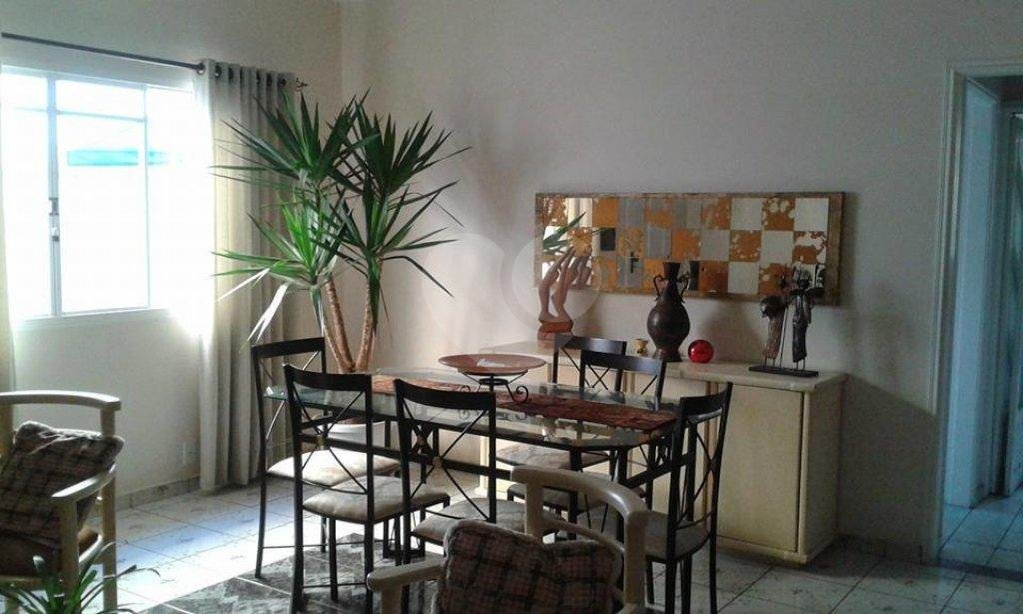 Casa Térrea à venda com 3 quartos, sendo 1 suíte, em Parque Peruche, São Paulo, SP