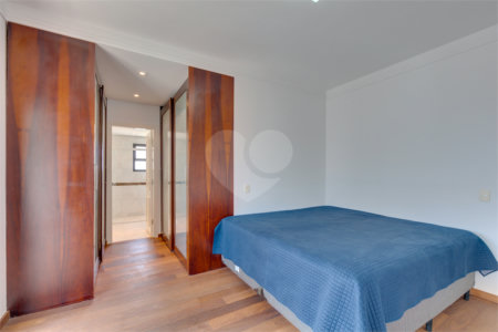 Apartamento à venda com 4 suítes em Alto da Boa Vista, São Paulo, SP