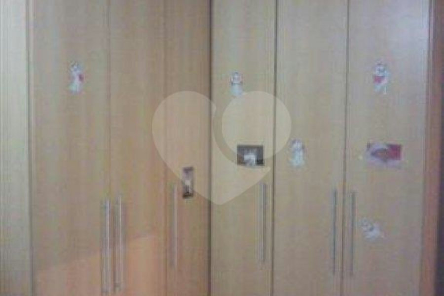 Casa à venda com 4 quartos, sendo 1 suíte, em Jardim Peri, São Paulo, SP