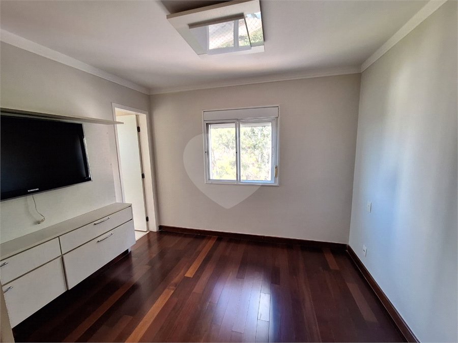Apartamento para alugar com 3 suítes em Vila Suzana, São Paulo, SP