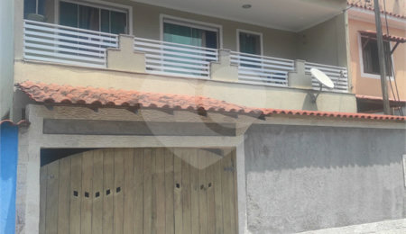 Casa à venda com 4 quartos em Santíssimo, Rio de Janeiro, RJ