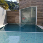 Casa à venda com 4 quartos, sendo 1 suíte, no condomínio Atlantico Sul, Rio de Janeiro - RJ