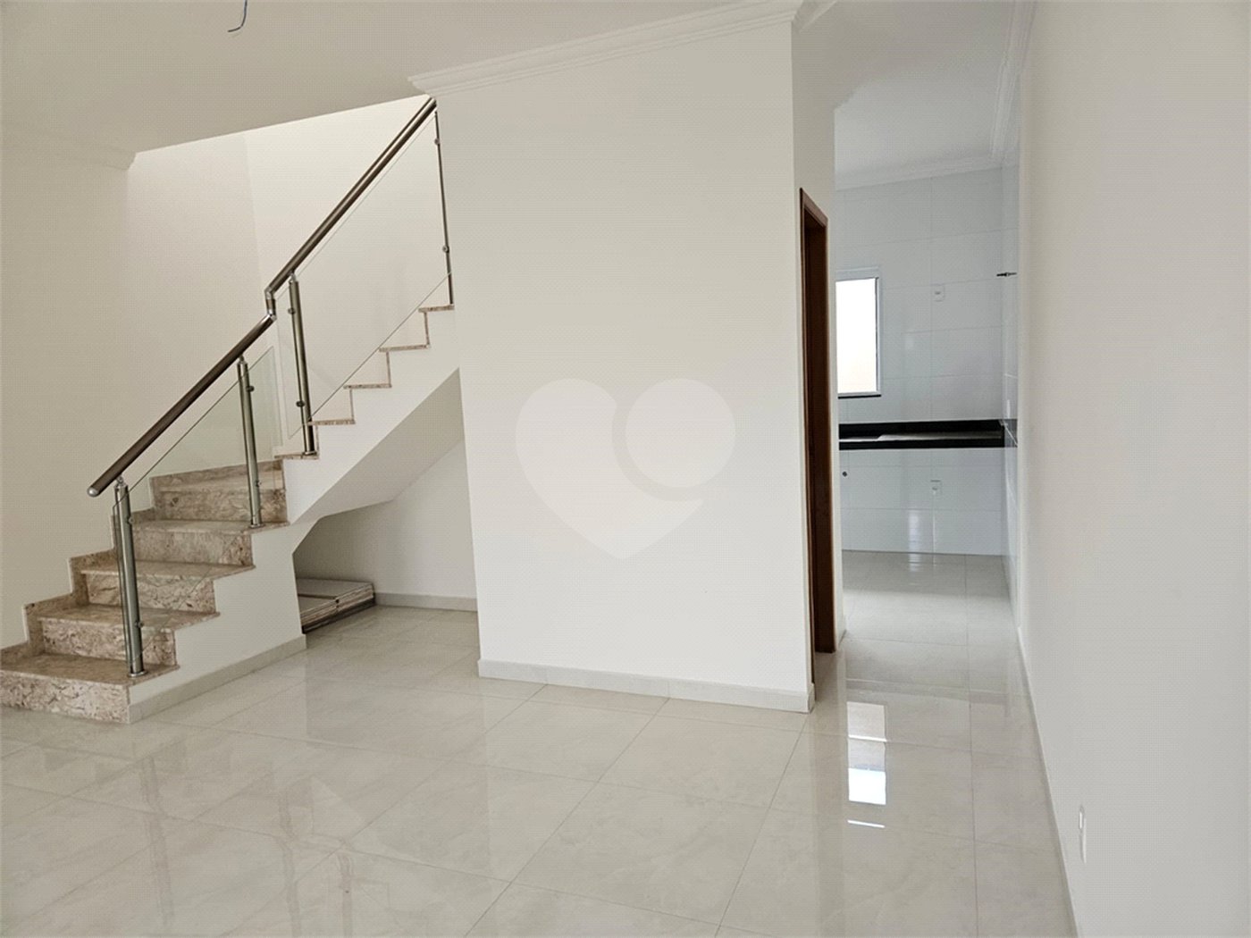 Sobrado à venda com 3 quartos, sendo 1 suíte, em Vila Romero, São Paulo, SP