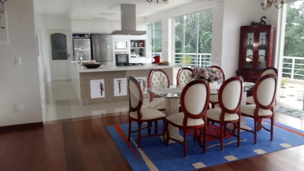 Casa à venda com 5 suítes no condomínio Parque Imperial da Cantareira, Mairiporã - SP