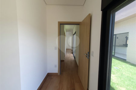 Casa à venda com 3 suítes no condomínio Via Castelli, Louveira - SP