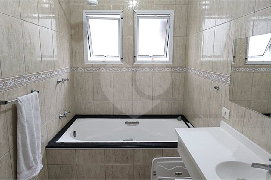 Sobrado à venda com 2 quartos, sendo 1 suíte, em Limão, São Paulo, SP