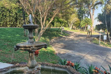 Casa à venda com 4 quartos, sendo 2 suítes, no condomínio Vila Panamericana, São Paulo - SP