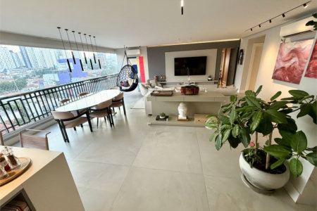 Apartamento à venda com 3 suítes em Vila Romana, São Paulo, SP