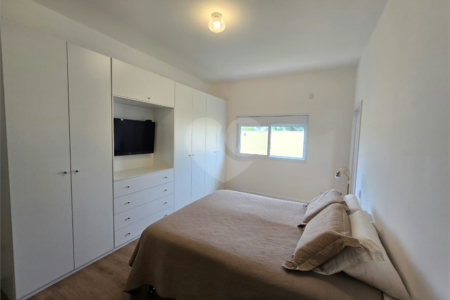 Casa à venda com 3 quartos, sendo 1 suíte,  no condomínio Golden Ville, Itapetininga - SP