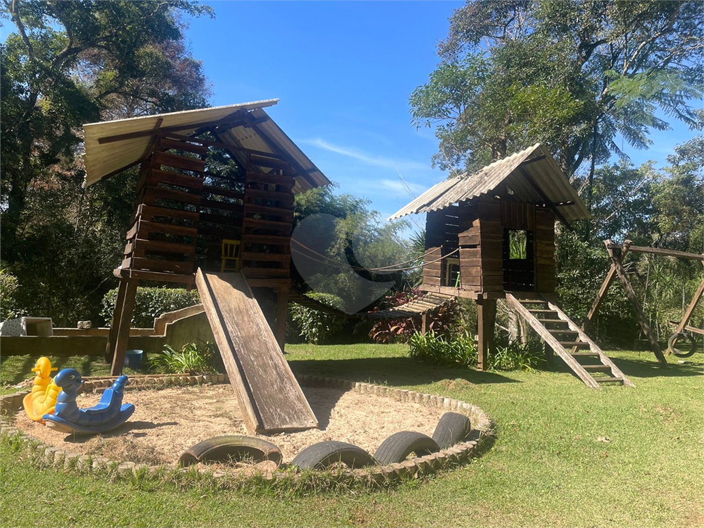 Sítio à venda com 4 quartos, sendo 1 suíte, em Caete (mailasqui), São Roque, SP