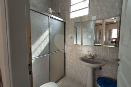 Casa à venda com 3 quartos em Água Branca, São Paulo, SP