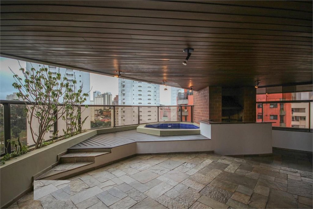 Apartamento à venda com 4 quartos, sendo 2 suítes,  em Real Parque, São Paulo, SP