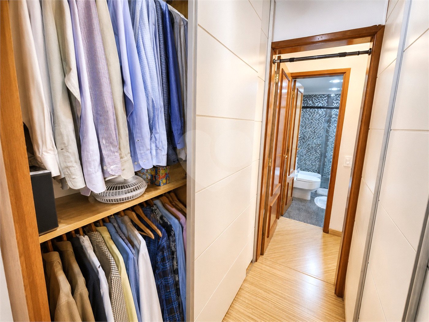 Apartamento à venda com 4 quartos, sendo 3 suítes, em Perdizes, São Paulo, SP