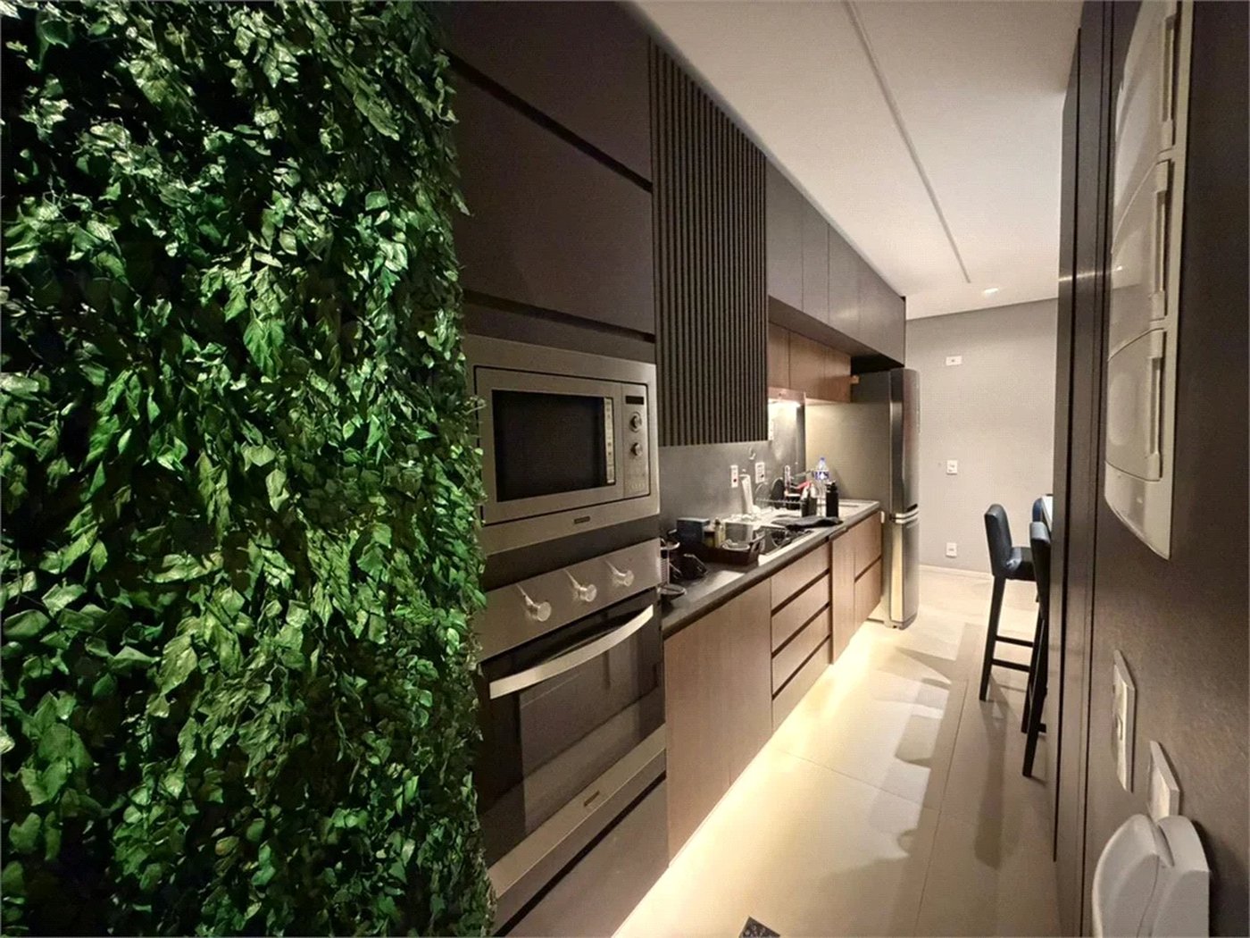 Apartamento à venda com 4 quartos, sendo 1 suíte,  em Cerqueira César, São Paulo, SP