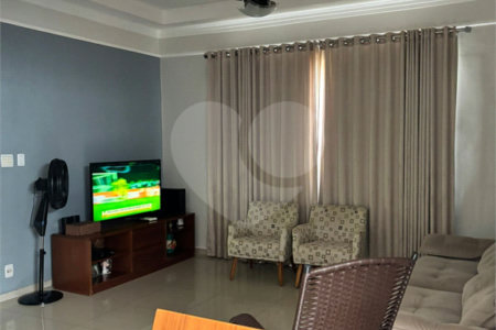 Casa à venda com 3 quartos, sendo 1 suíte,  em Parque Industrial, São José do Rio Preto, SP