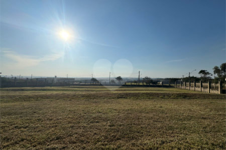 Terreno comercial de 1.685m2 á venda, em Parque Tecnológico Damha II.