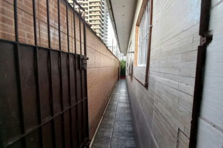 Casa com 2 dormitórios à venda, 100 m² por R$ 700.000,00 - Vila Guilhermina - Praia Grande/SP