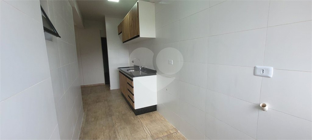 Apartamento para alugar com 2 quartos, sendo 1 suíte, em Jardim Carambeí, São Roque, SP