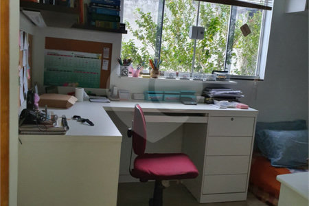 Sobrado à venda com 2 quartos, sendo 1 suíte, em Jardim Meliunas, São Paulo, SP