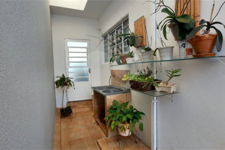 Casa à venda com 5 quartos, sendo 1 suíte, em Jardim Santa Paula, São Carlos, SP
