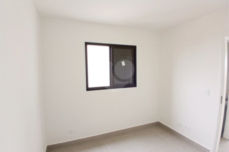 Apartamento à venda com 2 quartos em Vila dos Remédios, São Paulo, SP