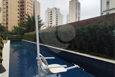 Lindo apartamento com 30 m², varanda e lazer completo, para locação na Chácara Klabin!